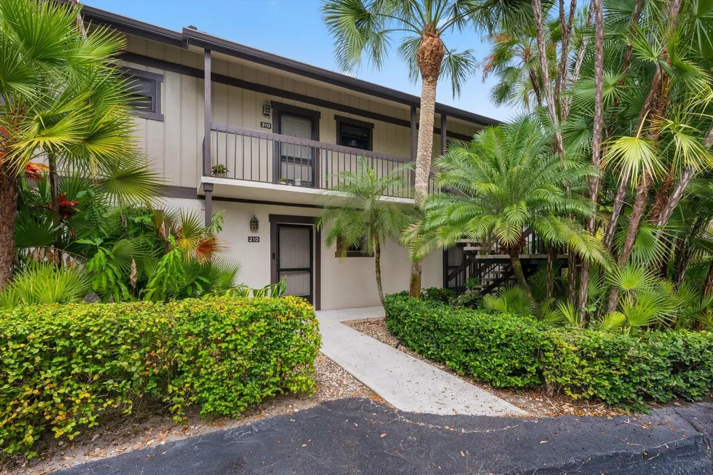 13334 Polo Club Road Wellington FL 33414