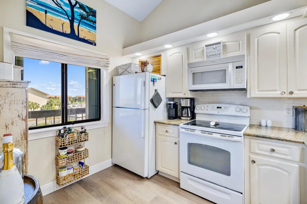 1701 Marina Isle Way Jupiter FL 33477
