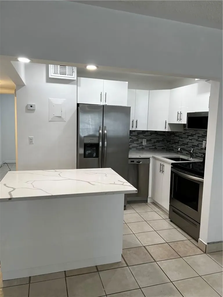 701 Pine Drive Pompano Beach FL 33060