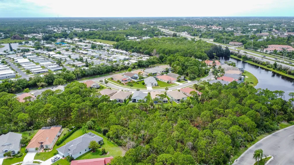 4819 SE Mariner Village Lane Stuart FL 34997