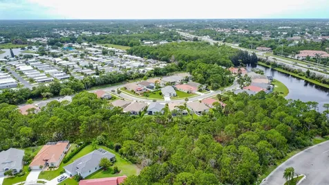 4819 SE Mariner Village Lane Stuart FL 34997