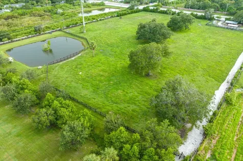 4560 S 25th Street Fort Pierce FL 34981