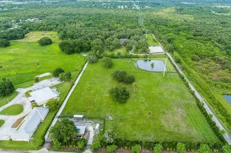 4560 S 25th Street Fort Pierce FL 34981