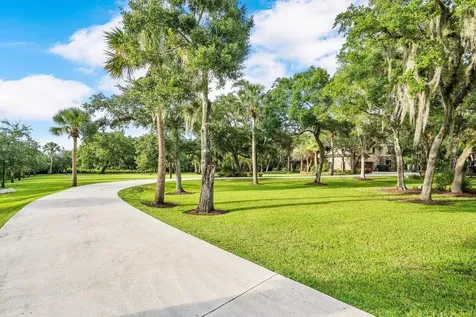 4560 S 25th Street Fort Pierce FL 34981