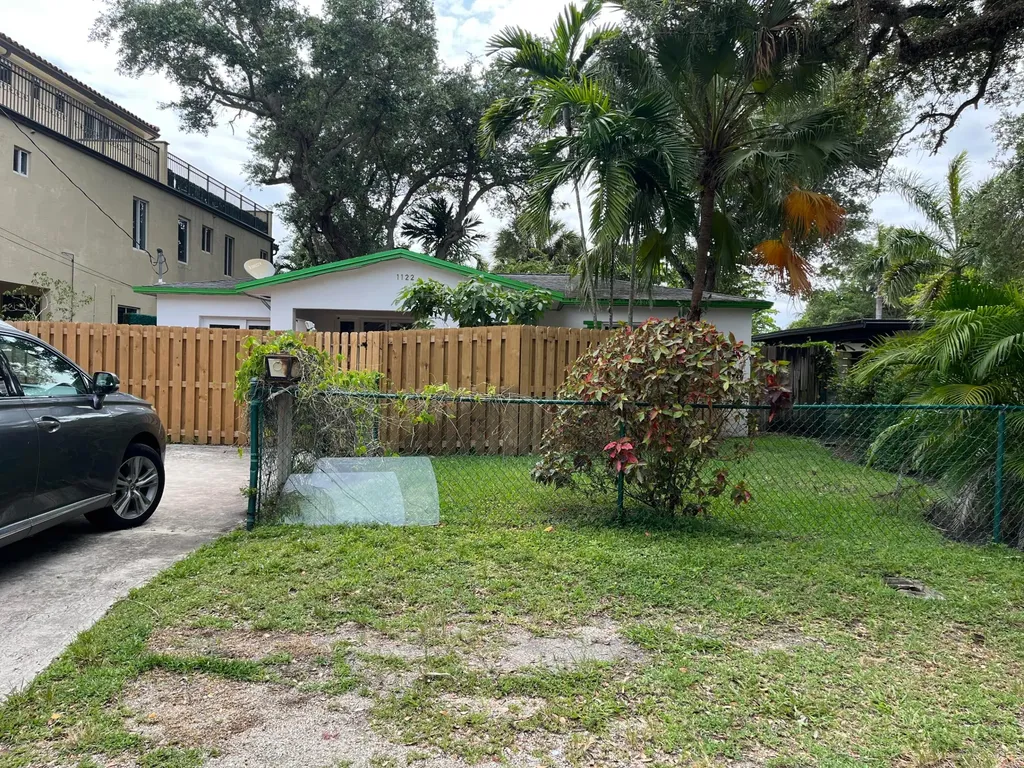 1122 SW 8th Terrace Fort Lauderdale FL 33315