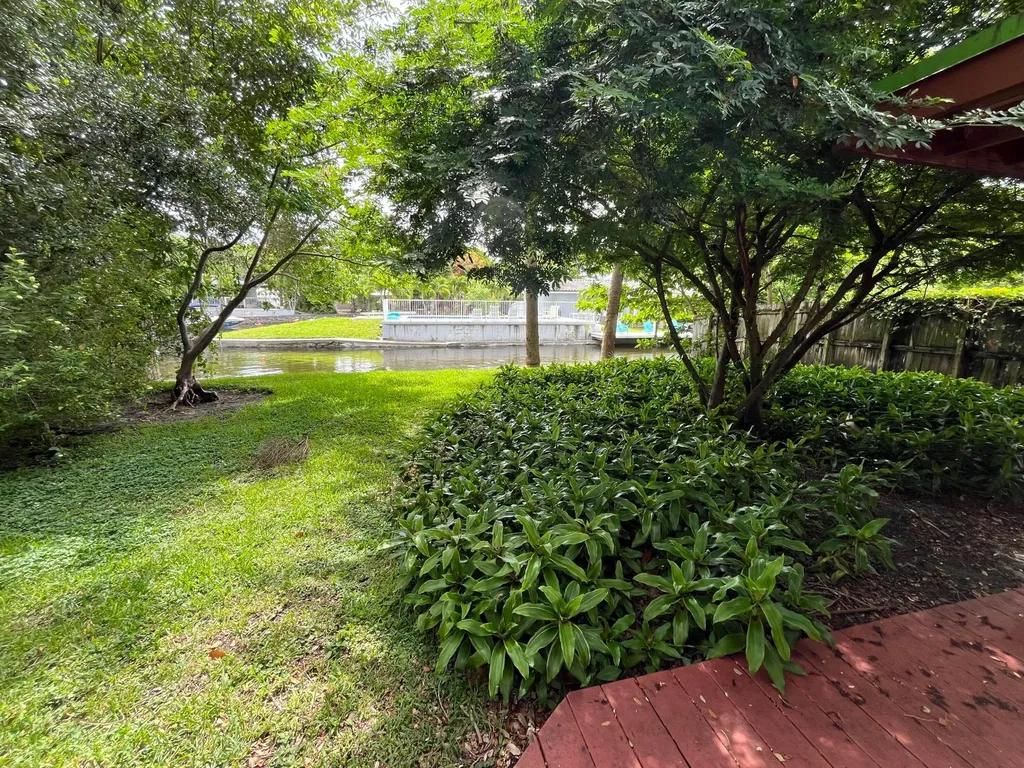 1122 SW 8th Terrace Fort Lauderdale FL 33315