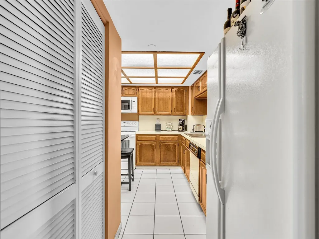 3200 N Port Royale Drive Drive N Fort Lauderdale FL 33308