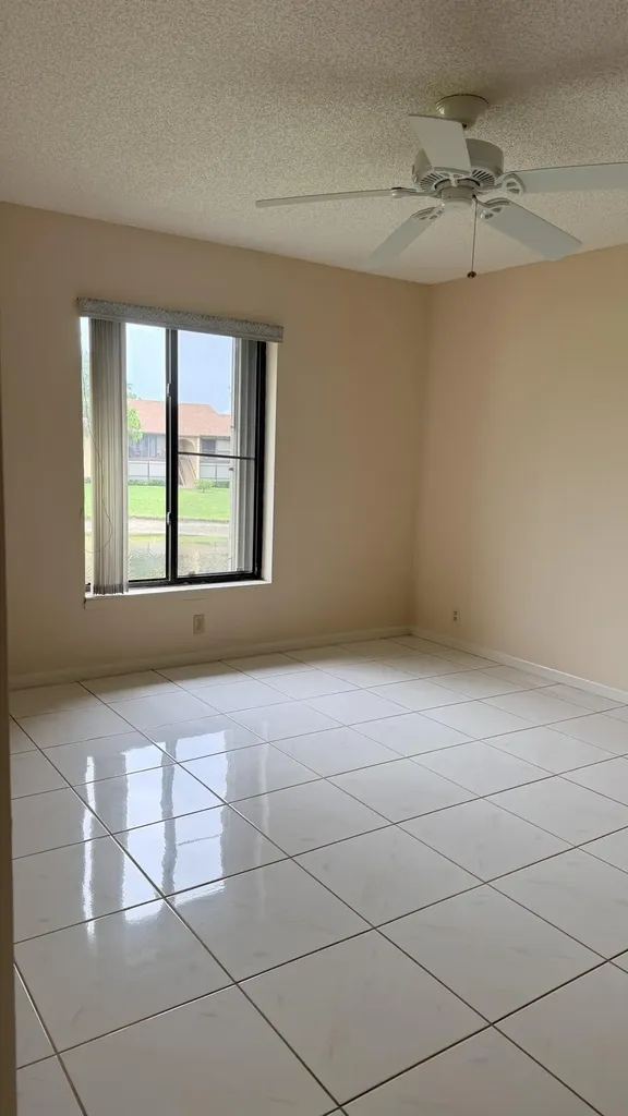 813 Sky Pine Way Greenacres FL 33415