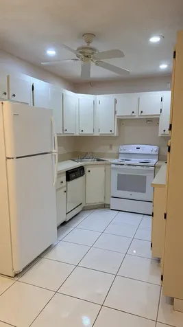813 Sky Pine Way Greenacres FL 33415
