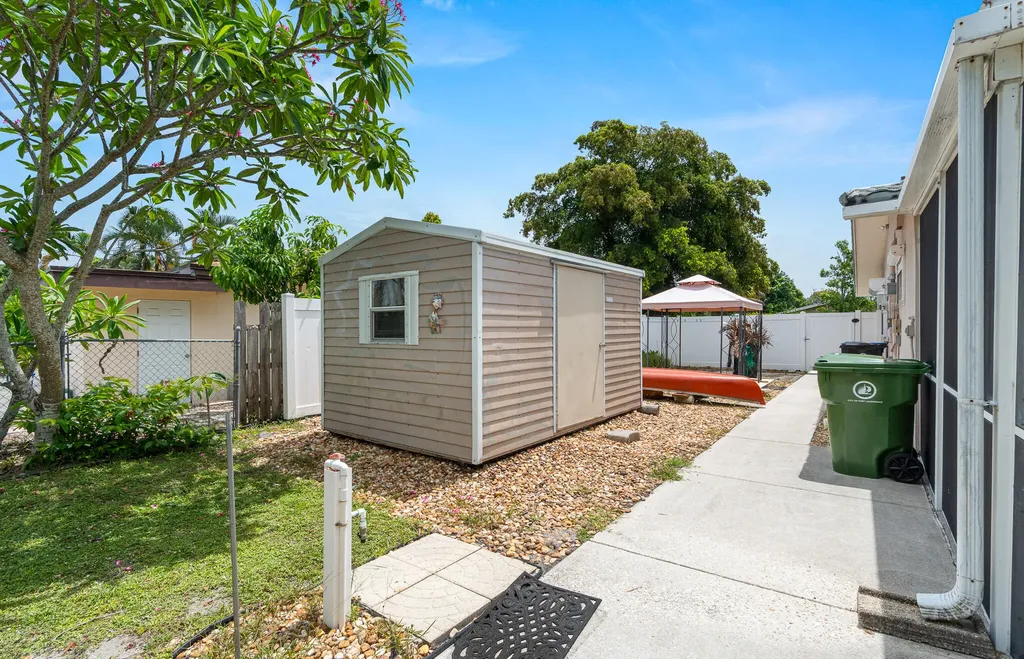 6761 NW 32nd Avenue Fort Lauderdale FL 33309