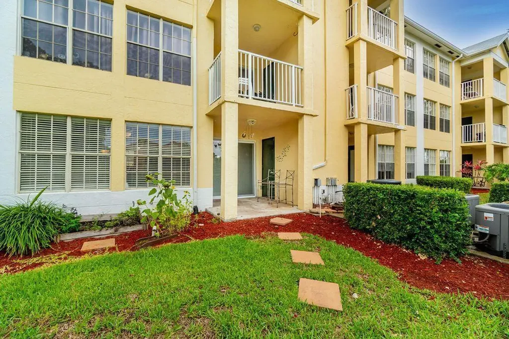 6324 La Costa Drive Boca Raton FL 33433