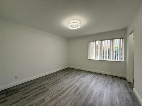 318 Knotty Pine Circle Greenacres FL 33463