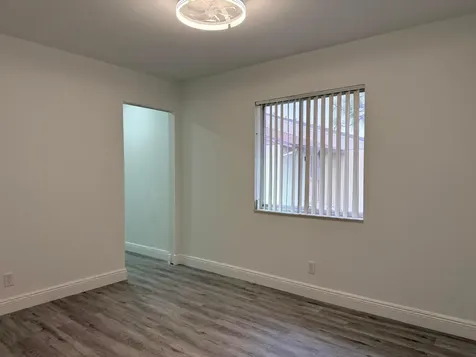318 Knotty Pine Circle Greenacres FL 33463