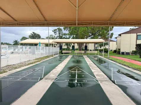 318 Knotty Pine Circle Greenacres FL 33463