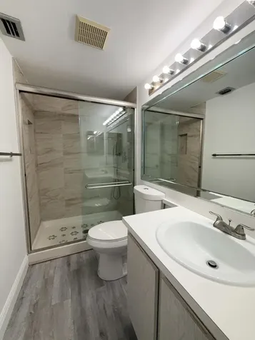318 Knotty Pine Circle Greenacres FL 33463