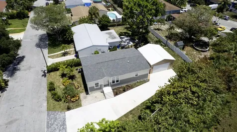 1757 N 12th Court Court N Lake Worth Beach FL 33460