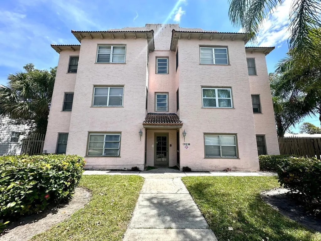 2010 Broward Avenue West Palm Beach FL 33407