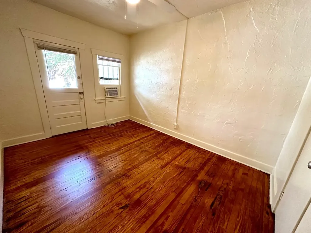 2010 Broward Avenue West Palm Beach FL 33407