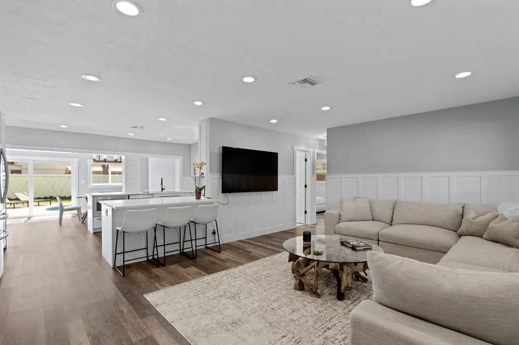 3798 NW 2nd Court Boca Raton FL 33431
