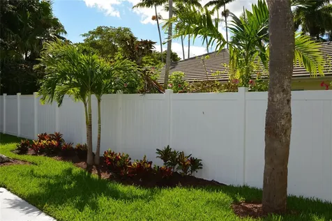 3840 N 42nd Terrace Hollywood FL 33021