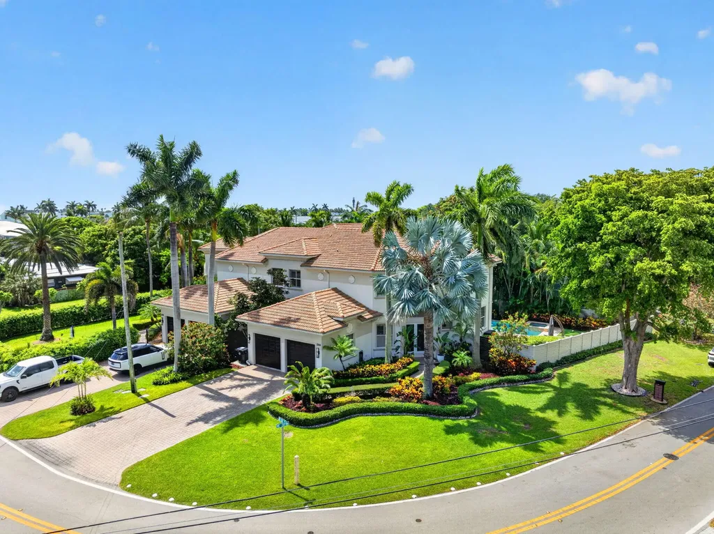 2844 NE 26th Avenue Lighthouse Point FL 33064