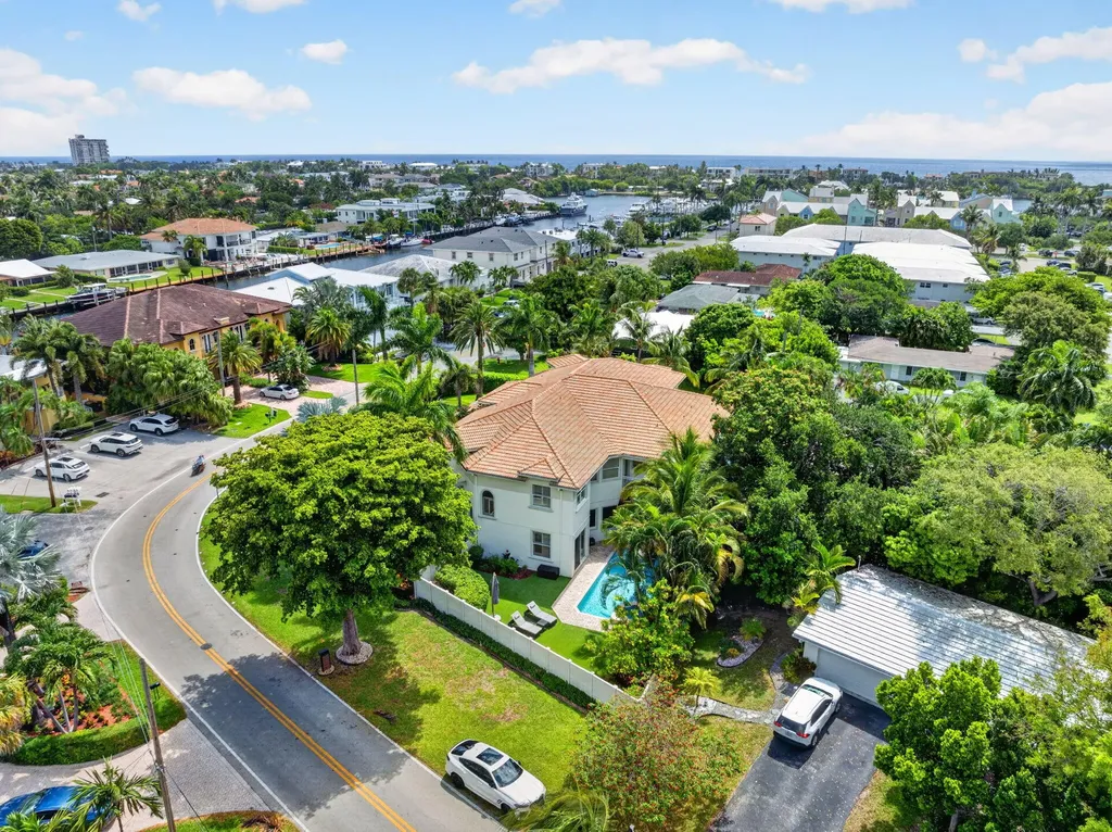 2844 NE 26th Avenue Lighthouse Point FL 33064