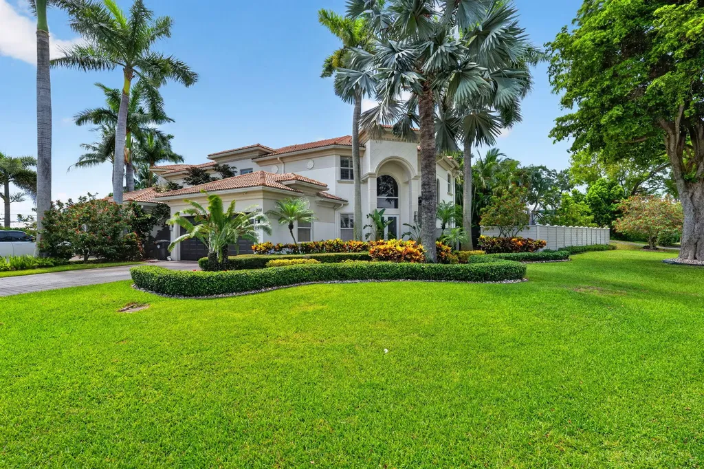 2844 NE 26th Avenue Lighthouse Point FL 33064