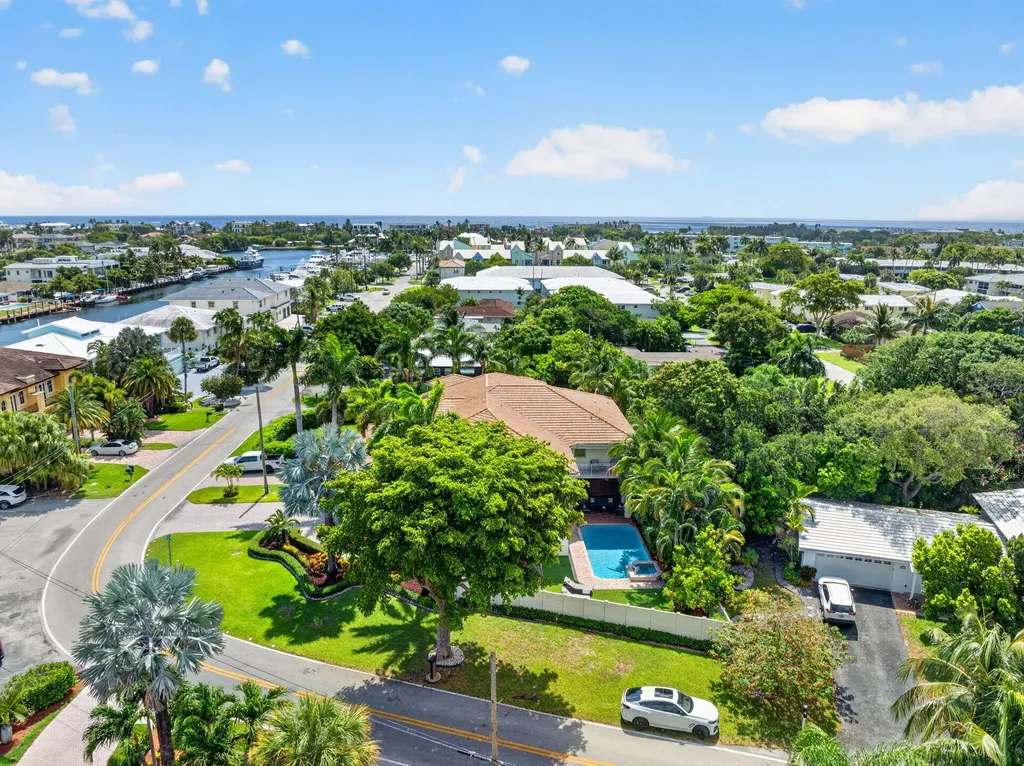 2844 NE 26th Avenue Lighthouse Point FL 33064