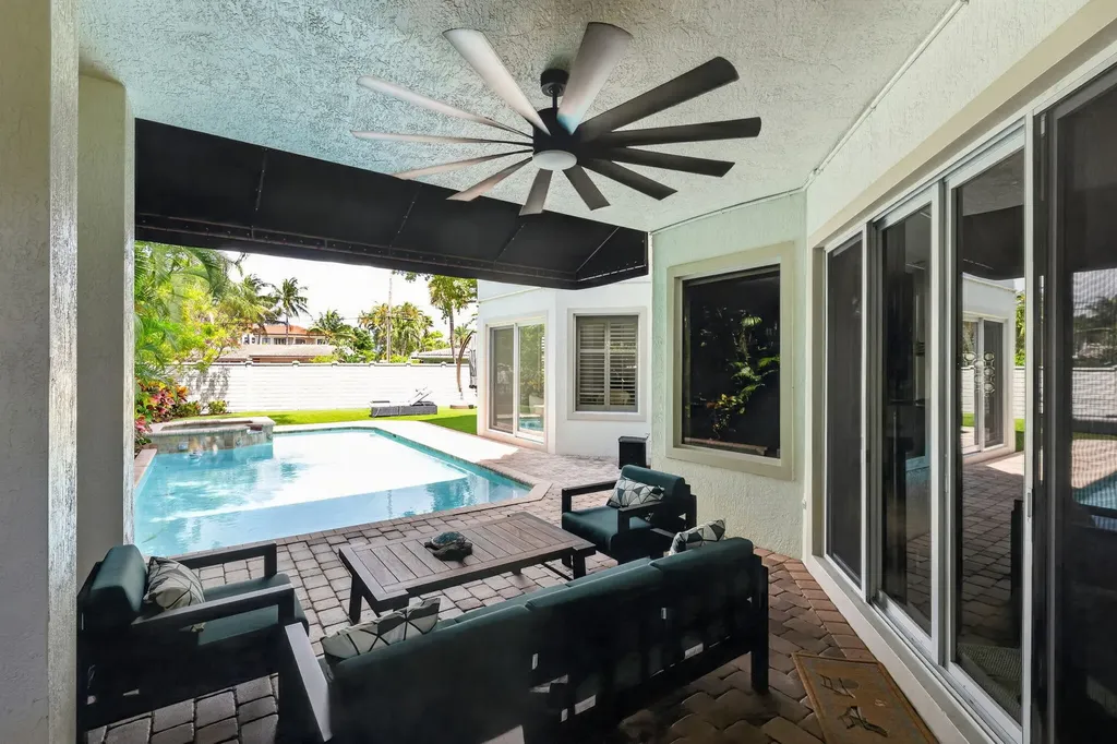 2844 NE 26th Avenue Lighthouse Point FL 33064