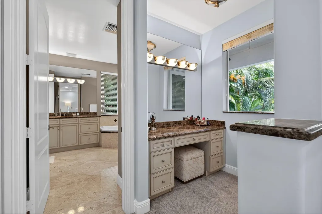 2844 NE 26th Avenue Lighthouse Point FL 33064