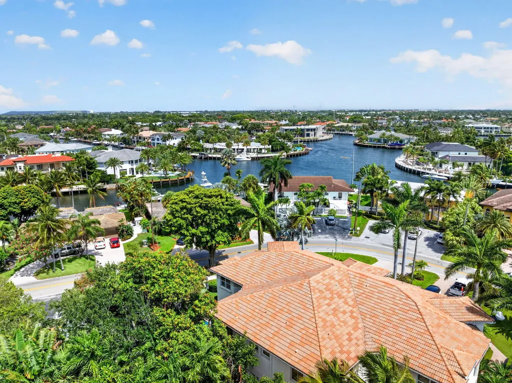 2844 NE 26th Avenue Lighthouse Point FL 33064