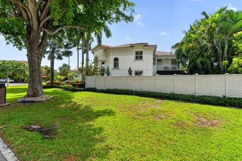 2844 NE 26th Avenue Lighthouse Point FL 33064