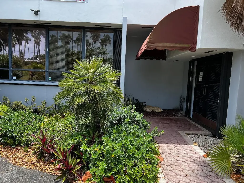 2888 E Oakland Park Boulevard Fort Lauderdale FL 33306