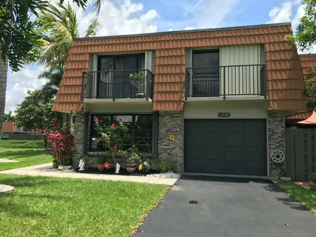 11047 SW 15th Manor Davie FL 33324