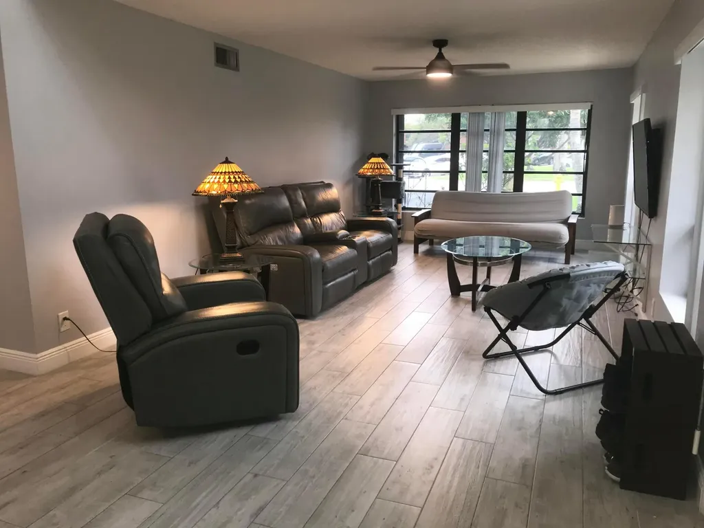 11047 SW 15th Manor Davie FL 33324