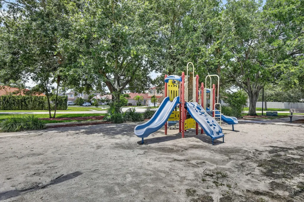 7642 N Blue Spring Drive Parkland FL 33067