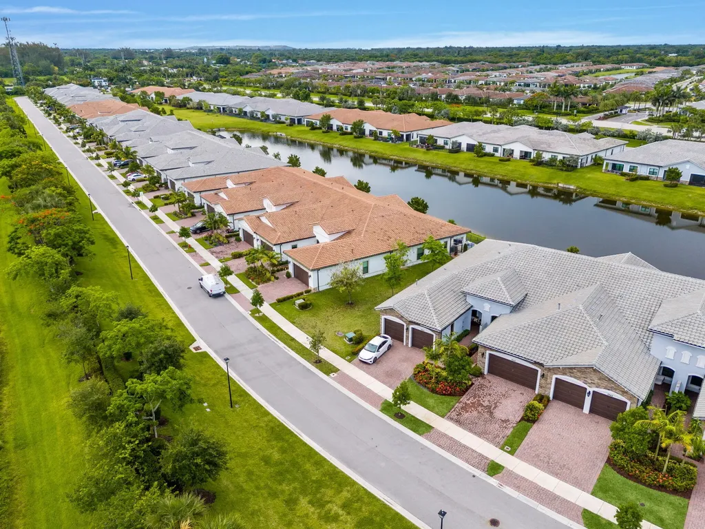 7642 N Blue Spring Drive Parkland FL 33067