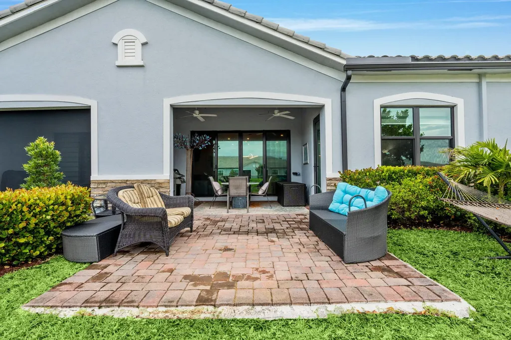 7642 N Blue Spring Drive Parkland FL 33067