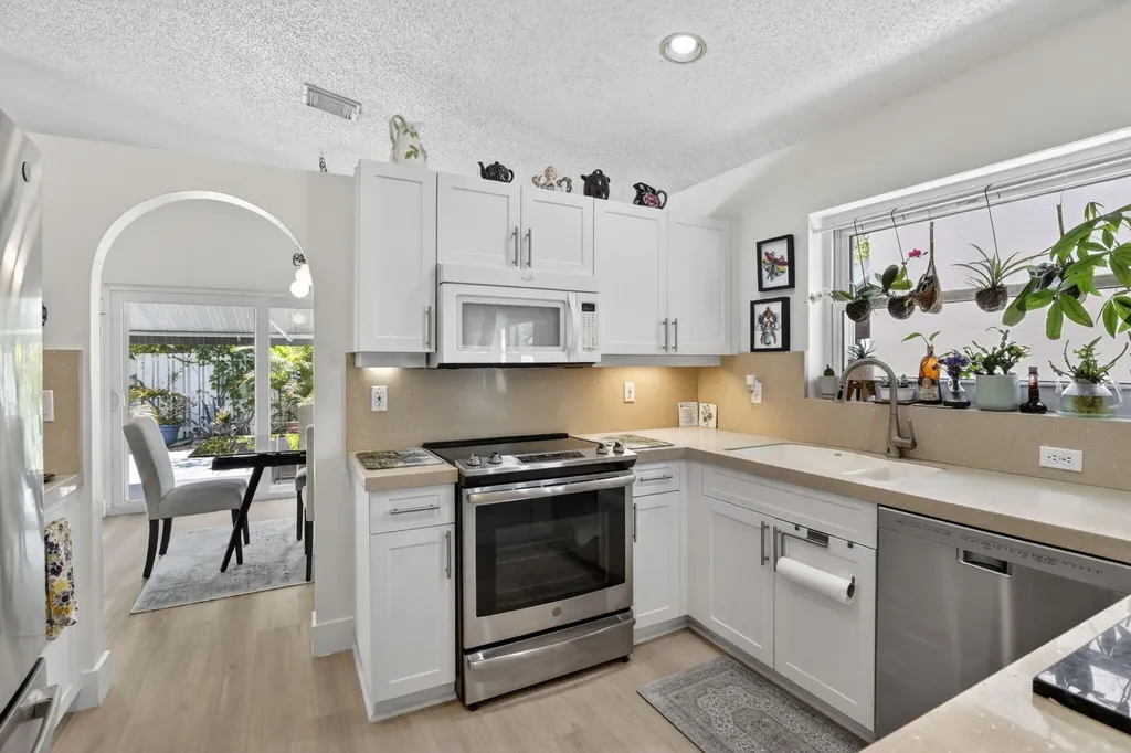 7642 N Blue Spring Drive Parkland FL 33067