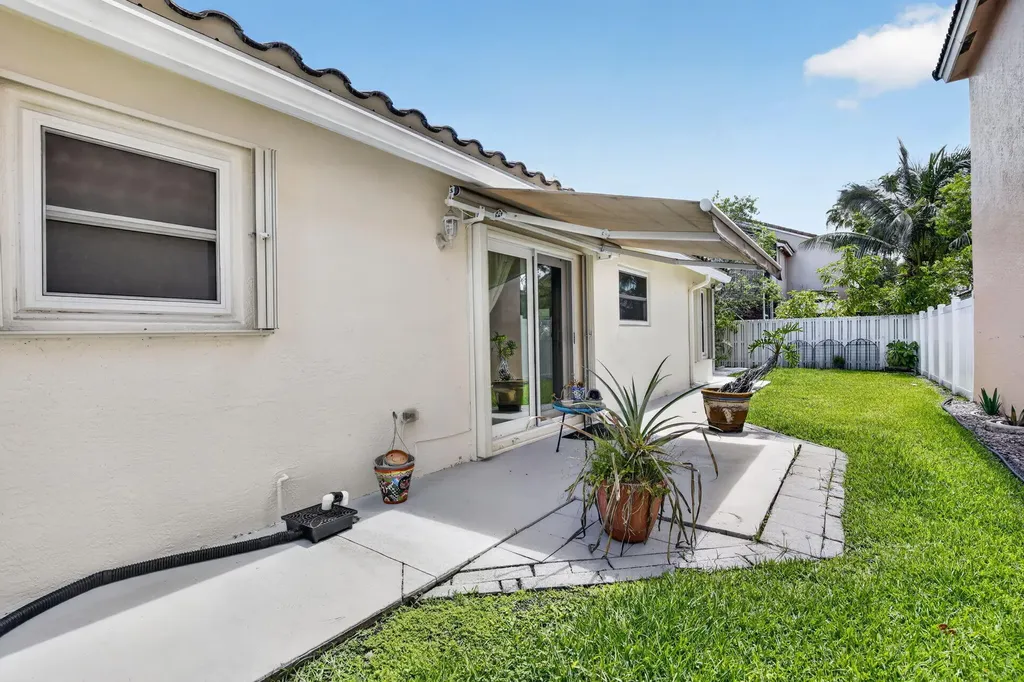 7642 N Blue Spring Drive Parkland FL 33067