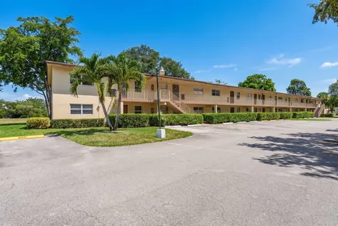 7310 NW 1st Street Margate FL 33063