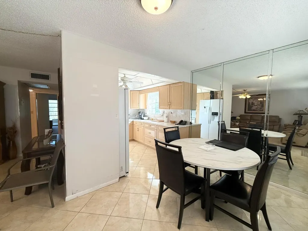4021 Farnham O Deerfield Beach FL 33442