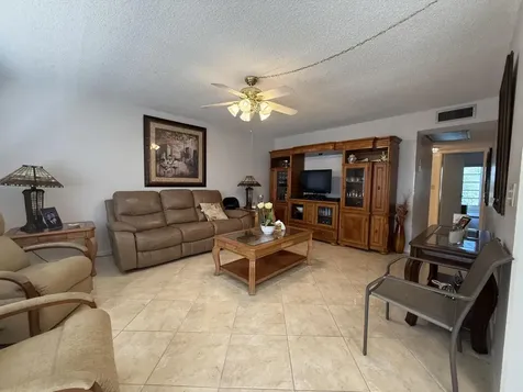 4021 Farnham O Deerfield Beach FL 33442
