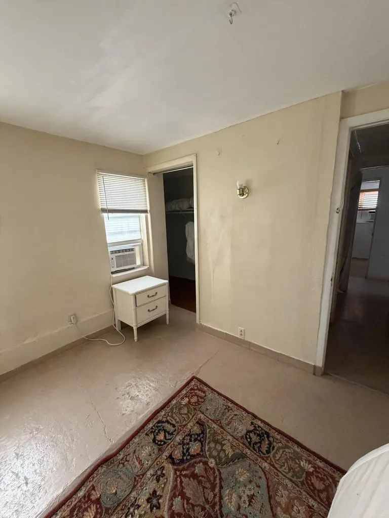 198 SE 4th Street Delray Beach FL 33483