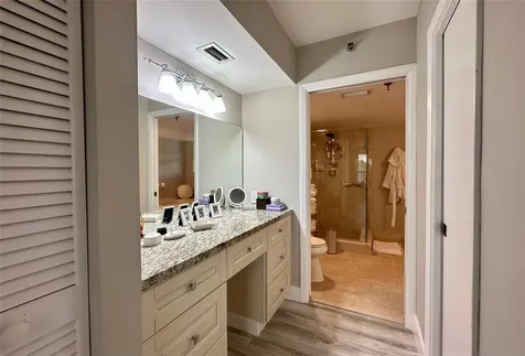 7582 Regency Lake Drive Boca Raton FL 33433