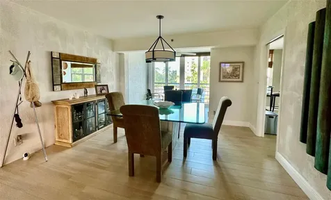 7582 Regency Lake Drive Boca Raton FL 33433