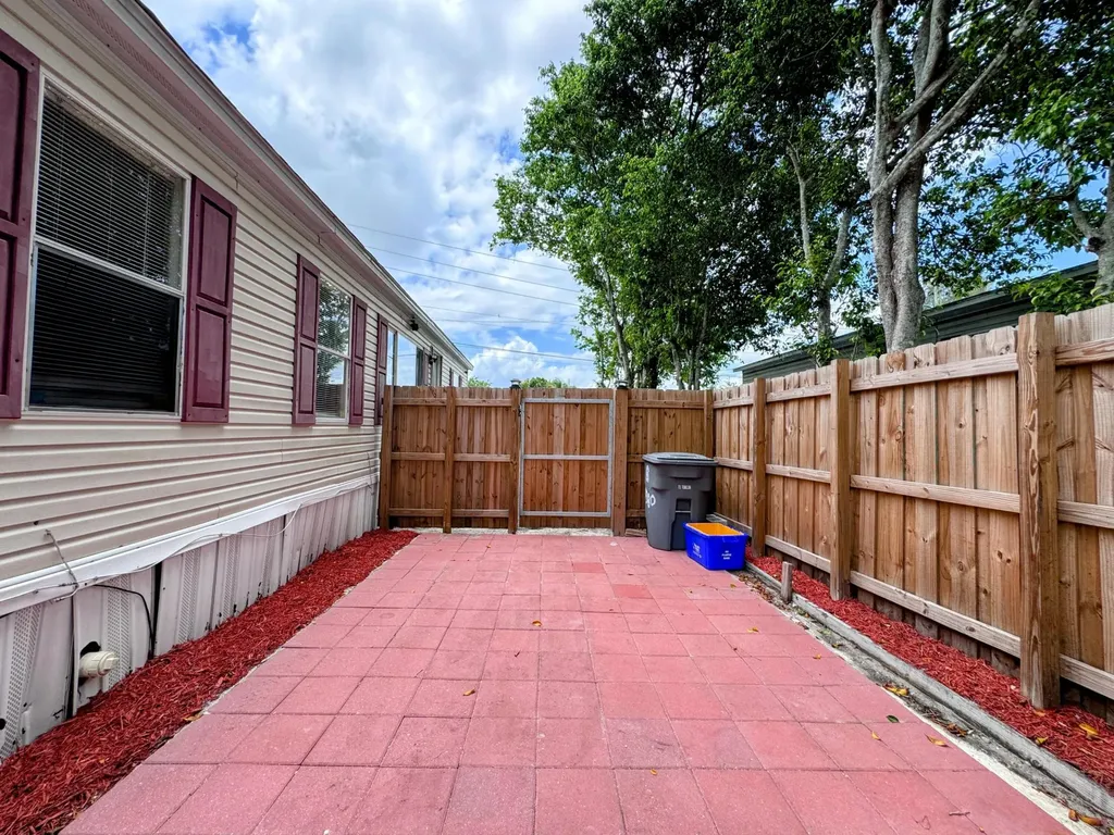 10580 Sandalfoot Boulevard Boca Raton FL 33428