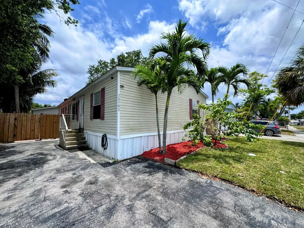 10580 Sandalfoot Boulevard Boca Raton FL 33428