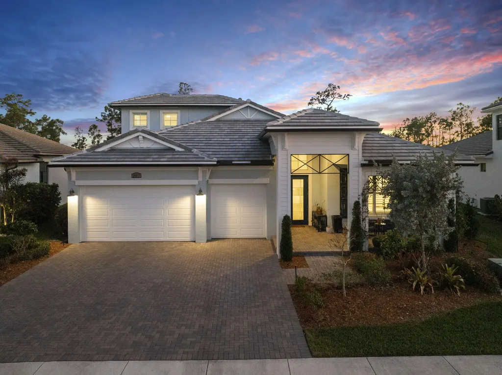 2077 SE Mosaic Boulevard Port St Lucie FL 34984