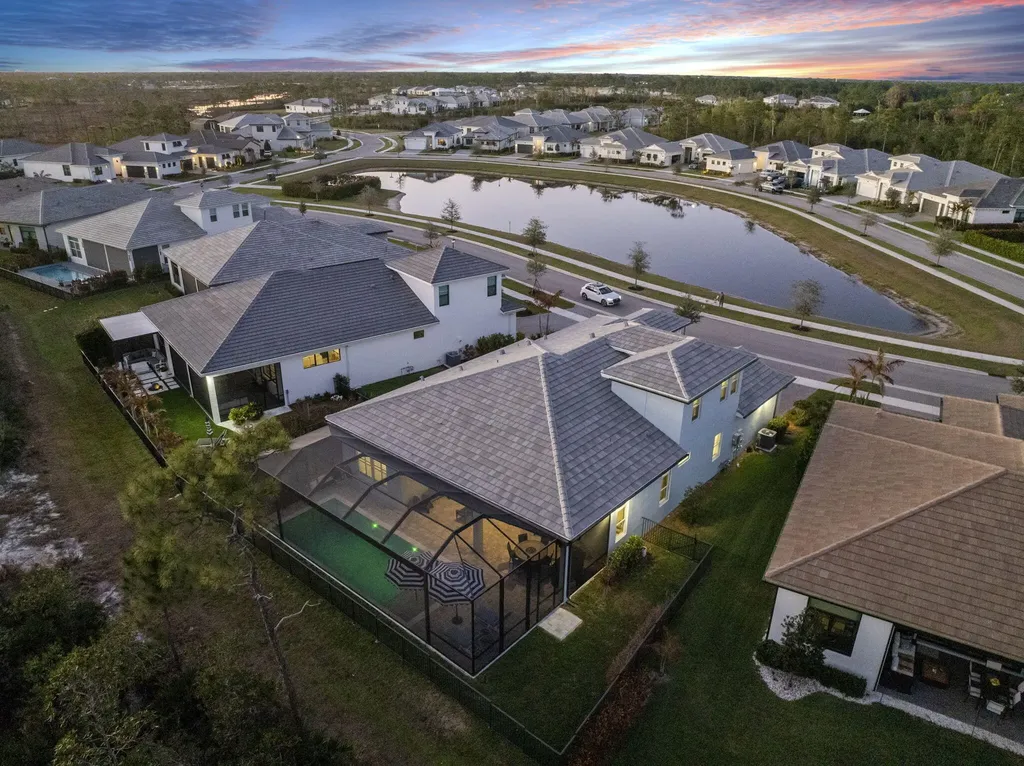 2077 SE Mosaic Boulevard Port St Lucie FL 34984